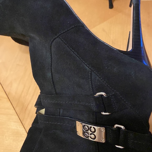 Coach boots wore once - Picture 2 of 4